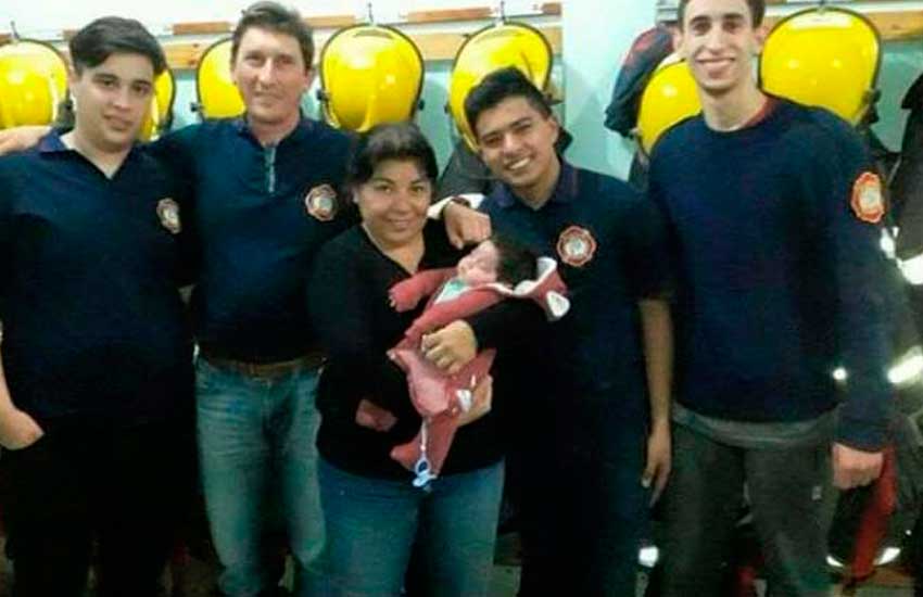 Nació en el cuartel de Bomberos y allí celebró su cumpleaños