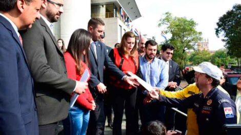 Presentan en Diputados proyecto de protección a bomberos