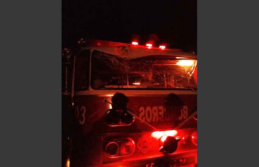 Un árbol cayó sobre el camión de los Bomberos de Tunuyán