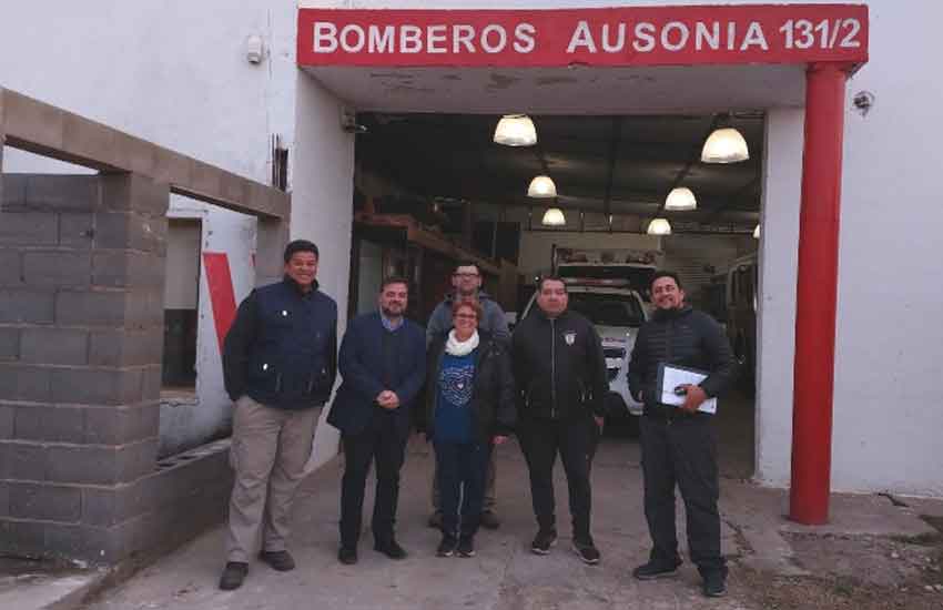 Funcionarios visitaron cuarteles de Bomberos en Córdoba y Santa Fe