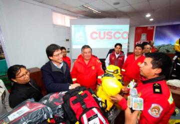Nuevos equipos para Bomberos Voluntarios del Perú