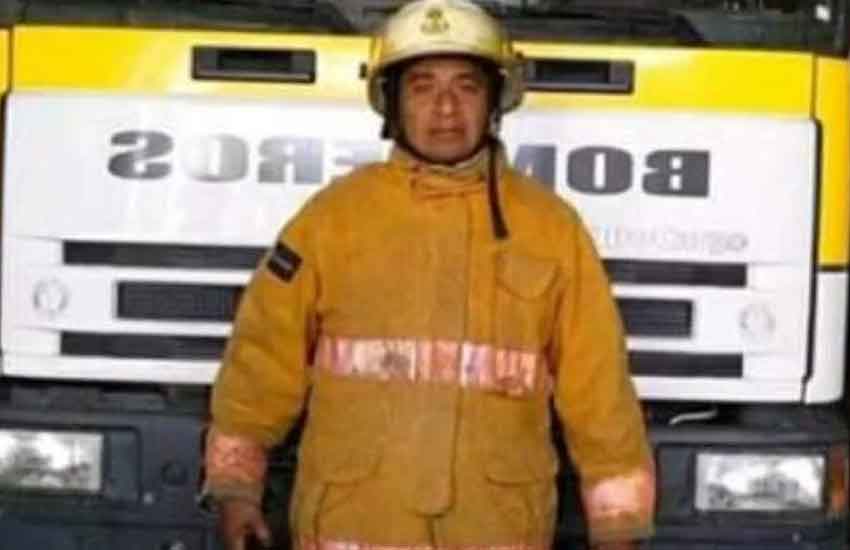 En grave  estado están los bomberos alcanzados por el fuego