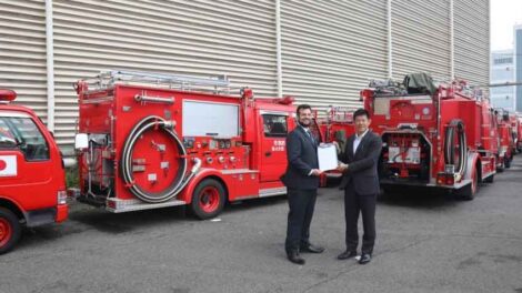 Japón donó a Paraguay carros para bomberos y ambulancias