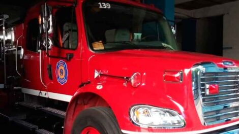 Entregan motobombas nuevas para el cuerpo de Bomberos