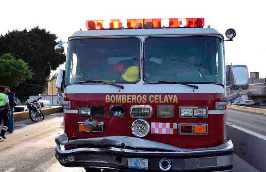 Bomberos de Celaya piden apoyo policial para atender emergencias