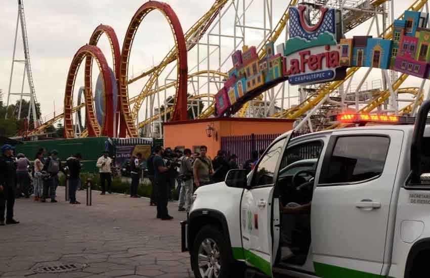 Se descarriló una una montaña rusa y dos personas murieron