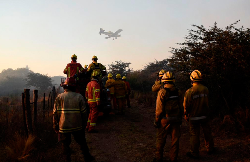 Fuego incontrolable en Salsacate y en Las Palmas