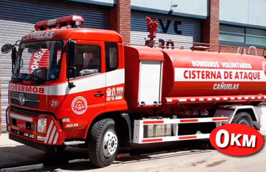 Bomberos voluntarios de Cañuelas presentó una nueva unidad