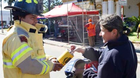 Bomberos amarillos invitan a ciudadanía a colaborar en colecta