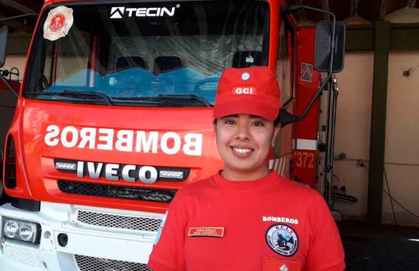 Mujer, madre, esposa y jefa de una dotación de Bomberos