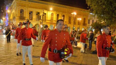 Bomberos de Cuenca celebran su aniversario 74