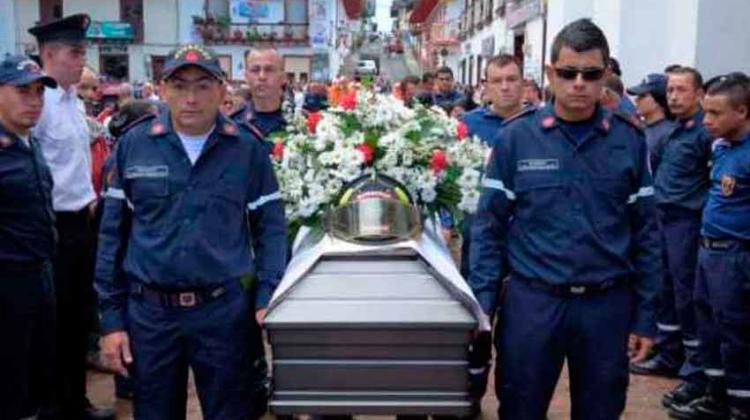 Honras fúnebres al bombero Julián Andrés Pineda Rivera