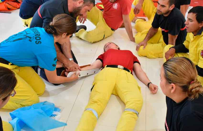 Franceses capacitan a bomberos de Misiones e Itapúa