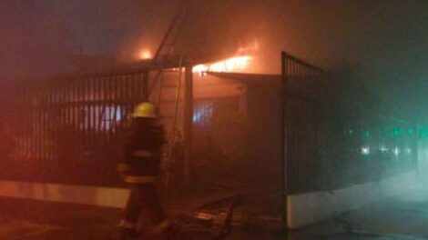 Cinco adultos mayores mueren tras incendio en hogar de ancianos