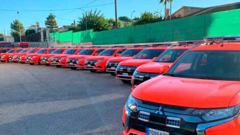 Bomberos valencianos estrenan 14 Mitsubishi Outlander PHEV