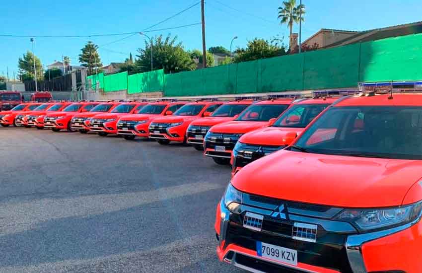Bomberos valencianos estrenan 14 Mitsubishi Outlander PHEV