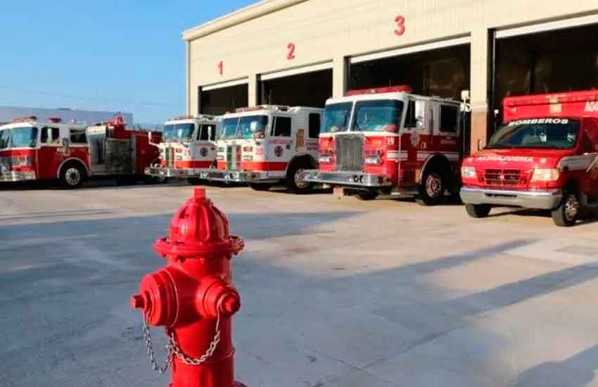 Intenta llevarse una máquina de Bomberos