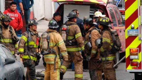 Se lesiona bombero al combatir incendio