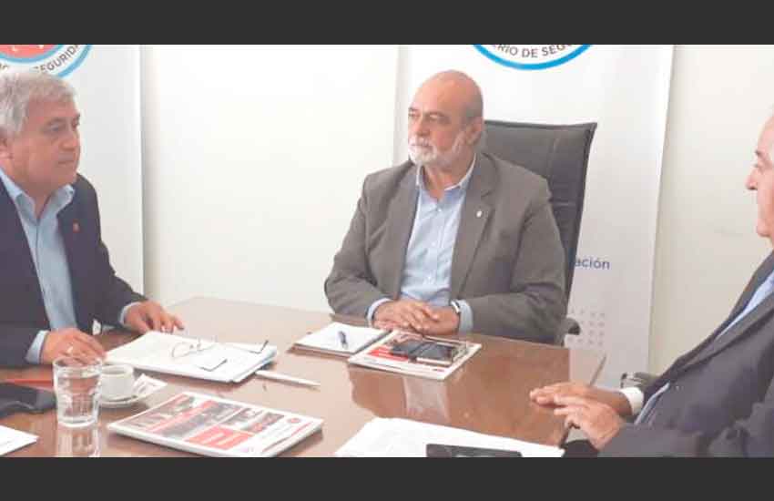 El Gobierno Convocó a una Reunión al Presidente Carlos Alfonso