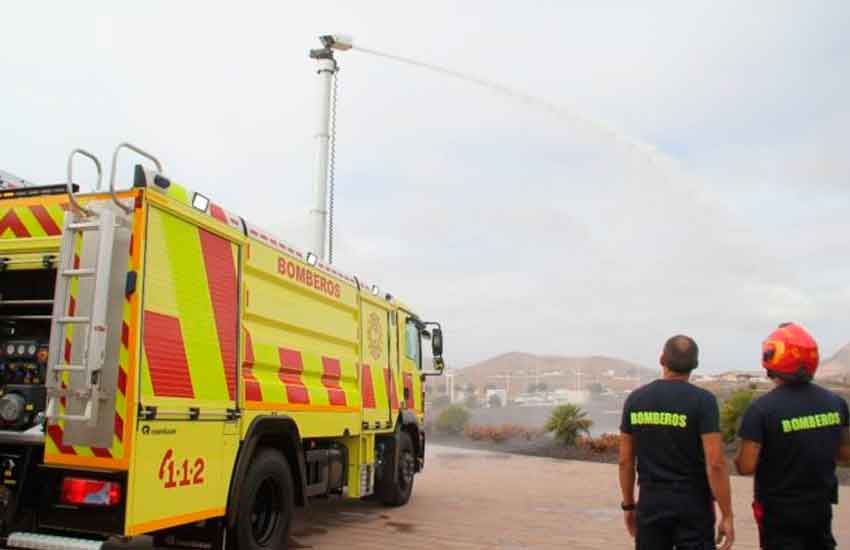 Nuevo camión Bomba Nodriza Pesada para el Servicio de Bomberos