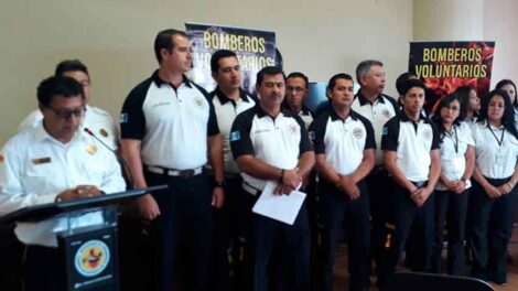 Bomberos Voluntarios usarán nuevo uniforme
