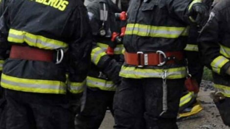 Dos bomberos quedan hospitalizados por quemaduras