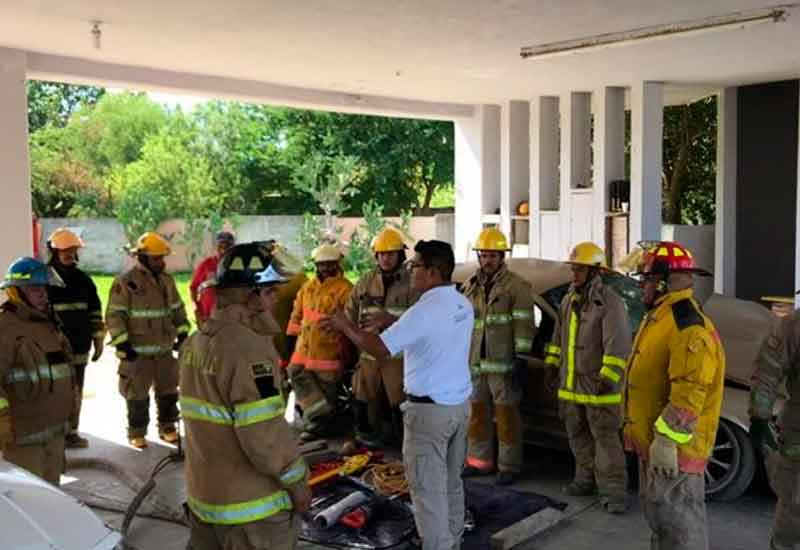 Cuerpo de Bomberos Recibe donativo en equipo especial