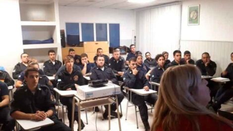 Bomberos Voluntarios se capacitaron en violencia de género