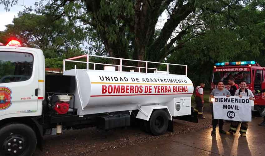 Nueva unidad cisterna de Bomberos de Yerba Buena