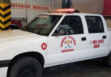 Bomberos Voluntarios de Berisso restauró una camioneta