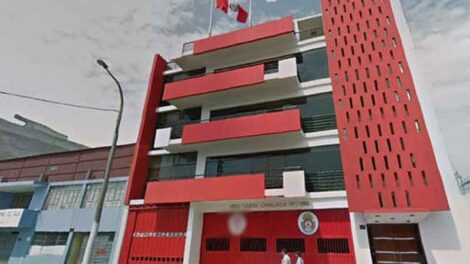 Un bombero falleció tras caer del quinto piso de su compañía