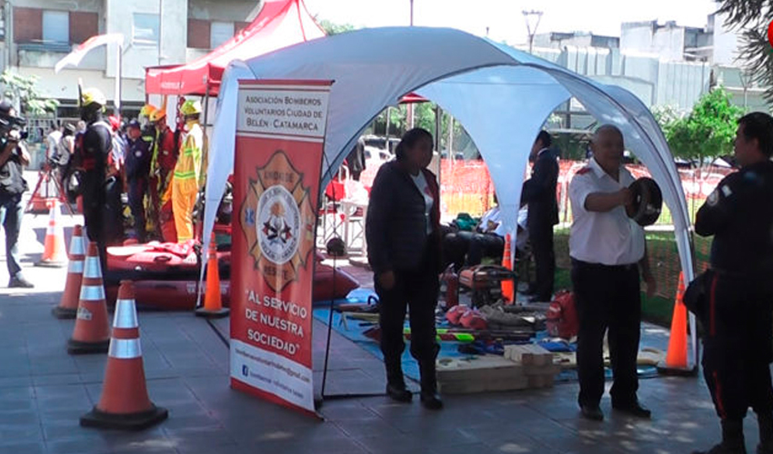 Muestra de equipamiento de Bomberos Voluntarios de Catamarca