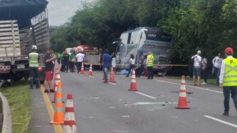 Muere bombero de Cali mientras atendían accidente