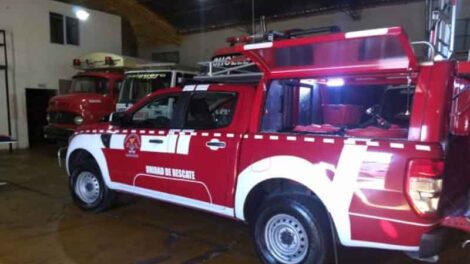 Bomberos voluntarios presentaron nuevo equipamiento