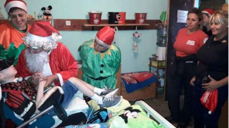 Bomberos cumplieron el sueño de un chico con parálisis cerebral