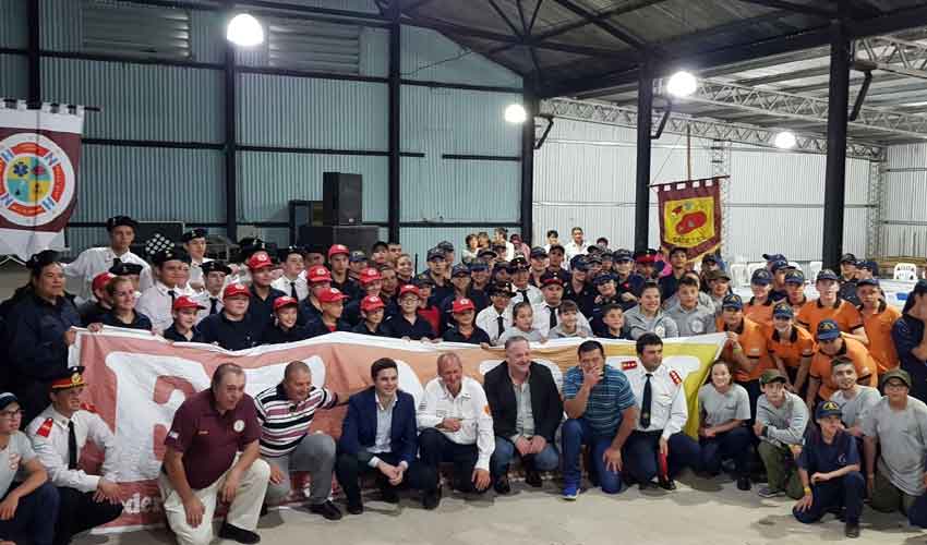 Exitoso encuentro de cadetes de Bomberos en San José
