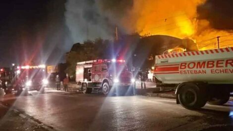 Gran Incendio en una química de Esteban Echeverría