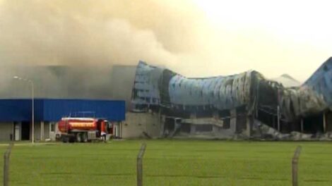 Gran Incendio en un frigorífico en General Las Heras