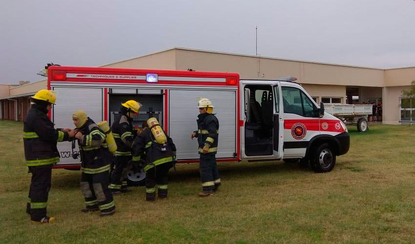 Bomberos de Oncativo realizaron un simulacro en un geriátrico