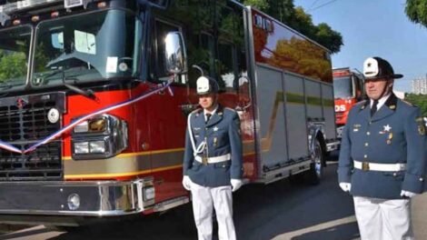 Bomberos de Concepción cambian carros usados por más de 50 años