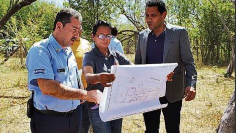 Retoman construcción de estación de bomberos