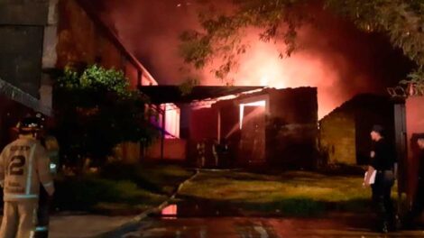 Incendio de depósito deja millonaria pérdida en Asunción