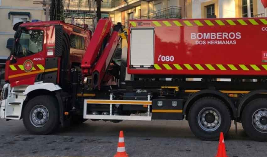Nuevo vehículo para los bomberos de Dos Hermanas