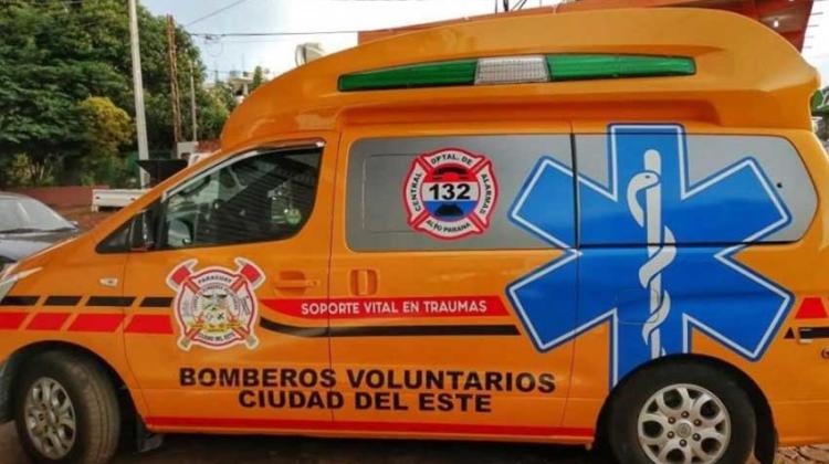 Bomberos Voluntarios de CDE con nueva ambulancia