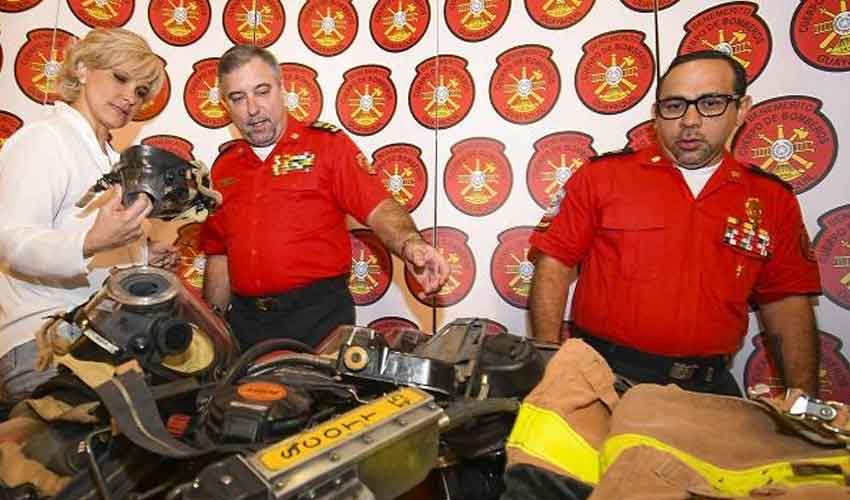 Llegaron equipos para los bomberos de Guayaquil