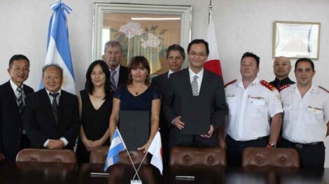 Japón donará una autobomba a los Bomberos de El Peligro