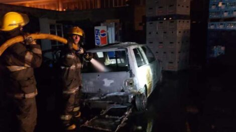 Un depósito de bebidas se prendió fuego en Almirante Brown