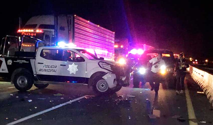 Atropellan a Bomberos y Policías en Ixtlahuacán