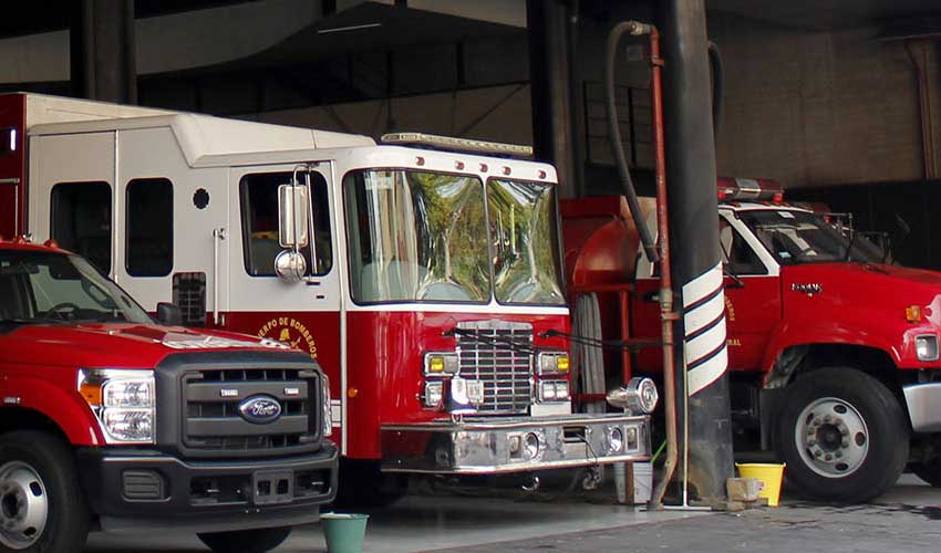 Reportan como inservibles unidades de bomberos