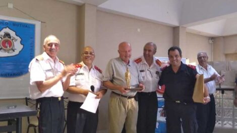 Reconocimiento por sus 50 años de servicio y vocación bomberil